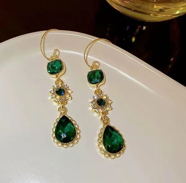 Women's Green Crystal Long Dangle Drop Earrings - Image 3