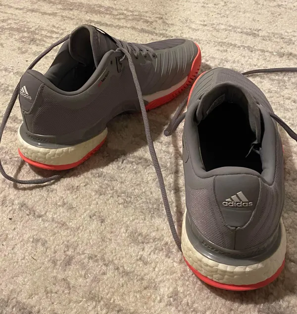 Adidas Tennis Shoes - Image 3