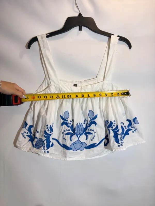 Anthropologie White Cotton Cutwork Embroidered Cropped Scoop Neck Top Size S - Image 3