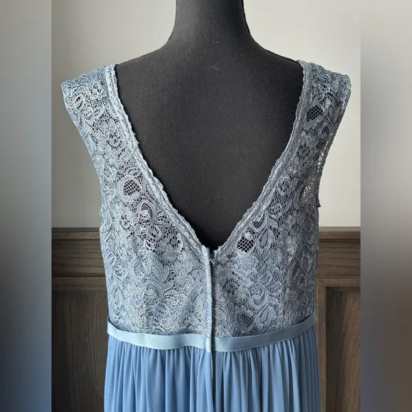 David's Bridal bridesmaid formal Light Blue Lace Maxi Dress NWT 16 - Image 5