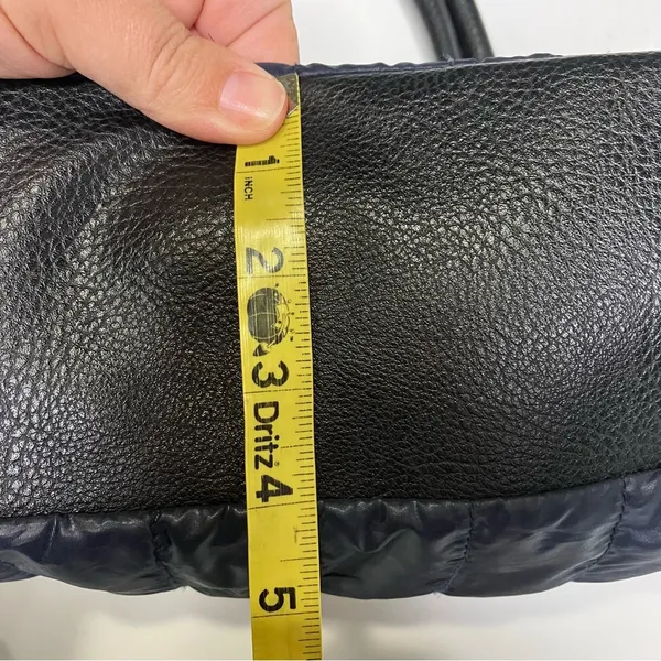 LP/LP quilted puffer‎ purse navy blue 14” x 8.5” x 4” - Image 13