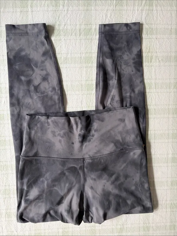 Lululemon Align Tie-Dye Leggings - High-Waist Comfort - Image 4