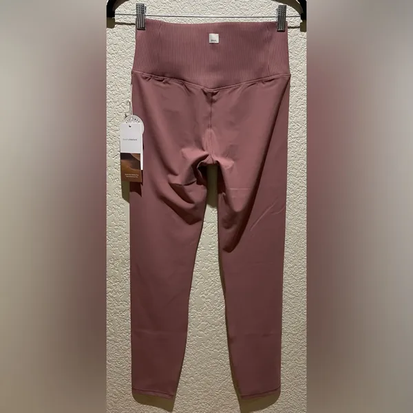 Vuori NWT Rib Studio High-Waisted Leggings Marsala Size M - Image 5
