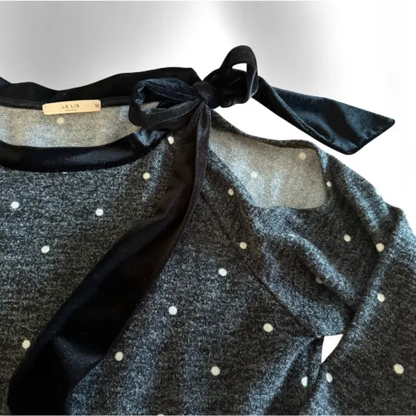 Le Lis Gray Polka Dot Sweater Black Velvet Bow Sleeve Size M - Image 3