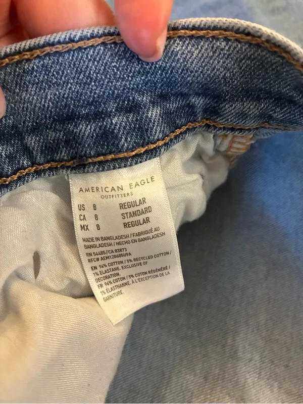 Women’s American Eagle Light Wash 90’s Straight Leg Jeans Size 8 - Image 6