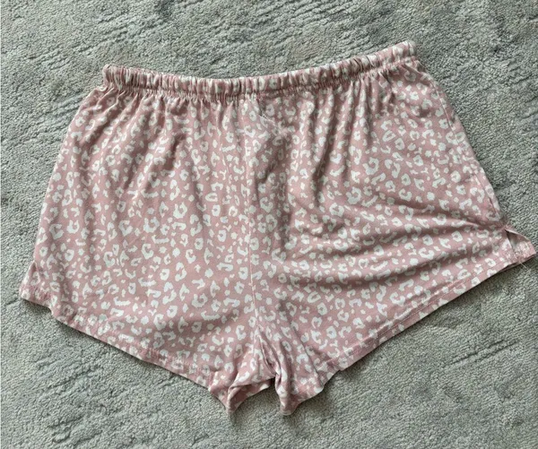 Nine West Pink Camo Pajama Bottoms Size L/G - Image 6