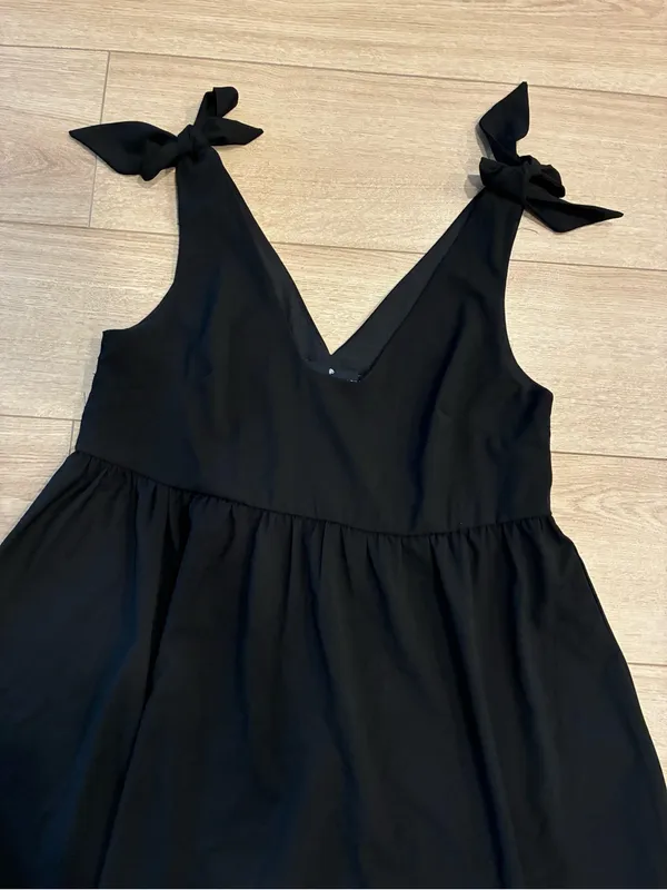 Pomander Place x Tuckernuck Black Sleeveless Tie Bow Mini Dress Size M - Image 3