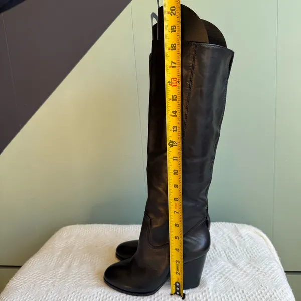 Saks 5th Avenue Sammie Black Leather Knee High Boots Sz 6 New and Unworn - Image 11