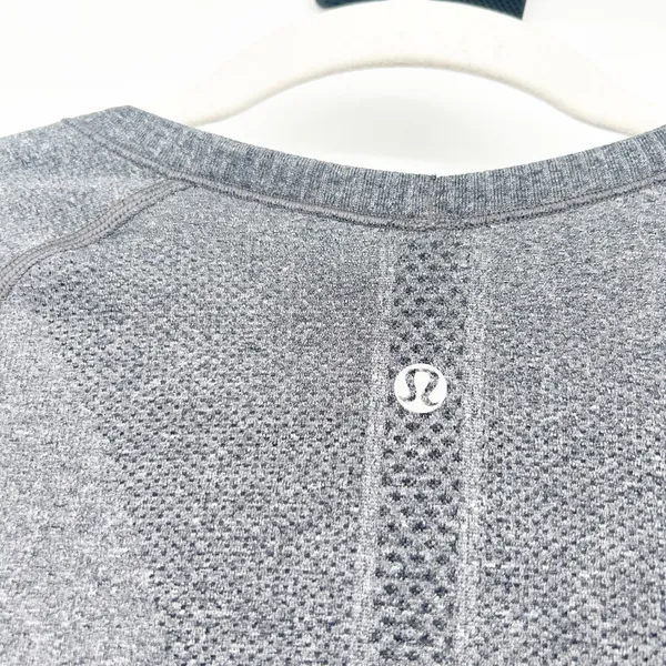 Lululemon Womens Swiftly Tech‎ Short Sleeve Crew Athletic Running Top Size 10 - Image 6