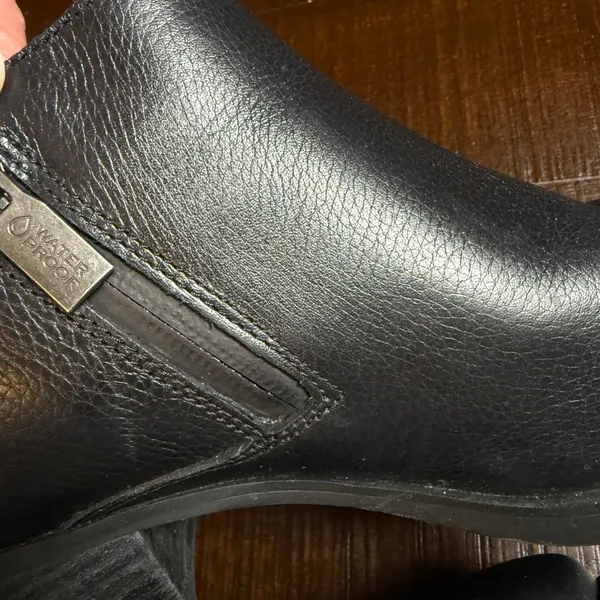Vionic Cecily Black Leather Waterproof Ankle Boots Pointed Toe Block Heel Size 9 - Image 12