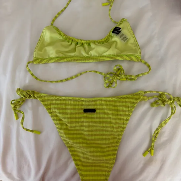Triangl Bikini Set Swimwear - Image 2