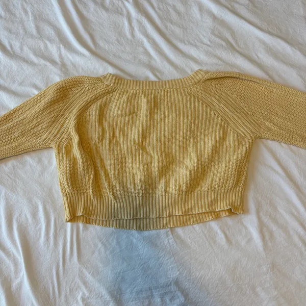 Brandy Melville Butter Yellow Knit Cropped Sweater - Image 4