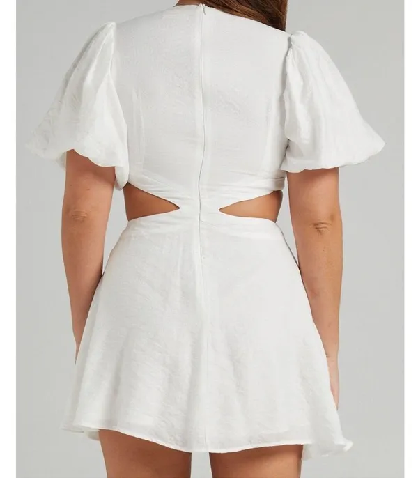 NWT Showpo cutout dress - Image 2