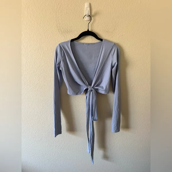 Shop Vitality Baby Blue Wrap Crop Top Size S/M Athletic Yoga Pilates Pickleball - Image 2