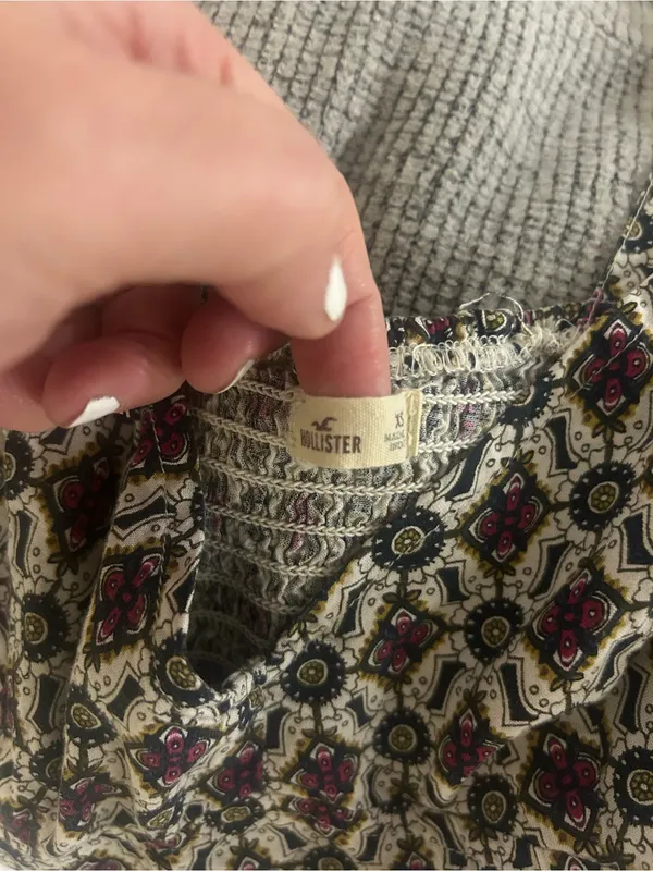 Hollister Floral Geometric Crop Tank - Image 2