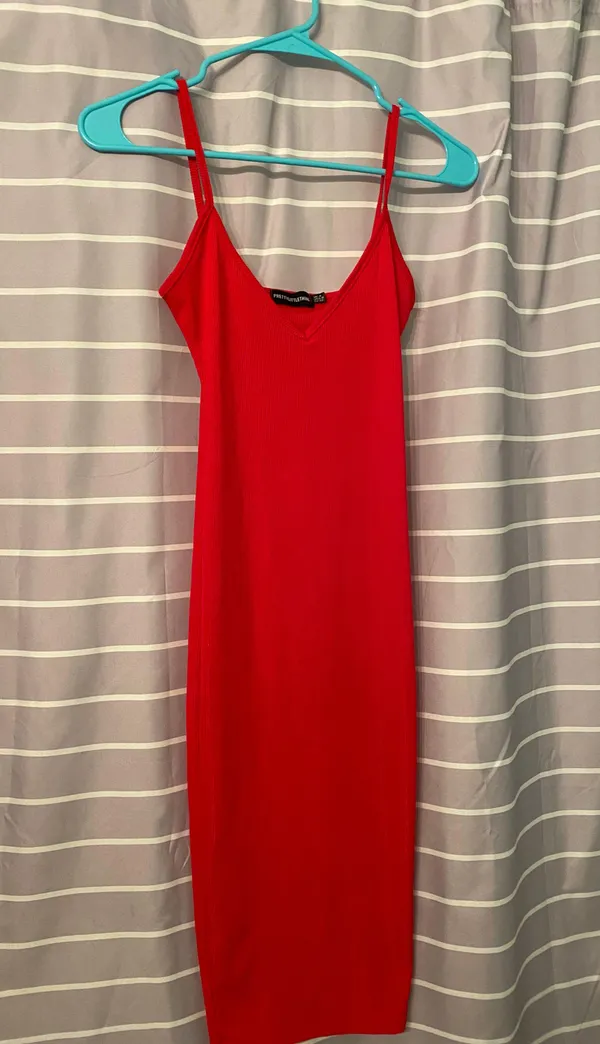 Pretty Little Thing Bodycon Dress - Image 4