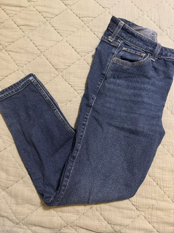 Abercrombie The Skinny High Rise Size 8 - Image 3