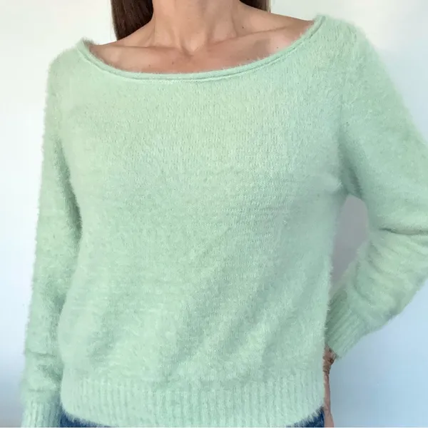 Victoria's Secret Mint Green Fuzzy Pullover Sweater • Sz M - Image 4