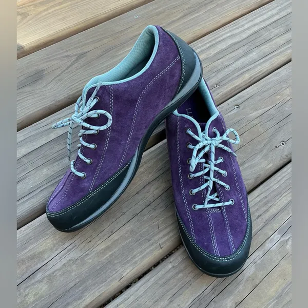 Pretty L.L.BEAN suede leather shoes 💜💜 - Image 9