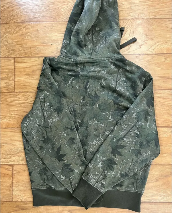 Old Navy Camo Zip Up Sweatshirt - Image 3