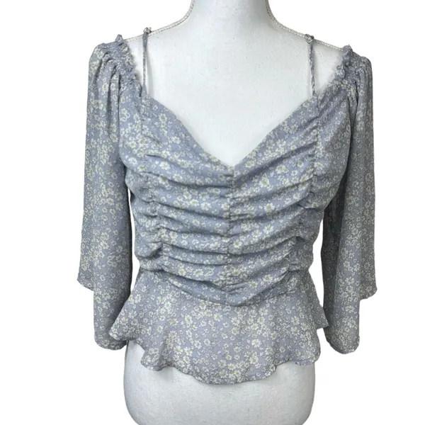 ASTR the Label Cold Shoulder Ruched Sweetheart Neckline Flutter Sleeves Size M - Image 2