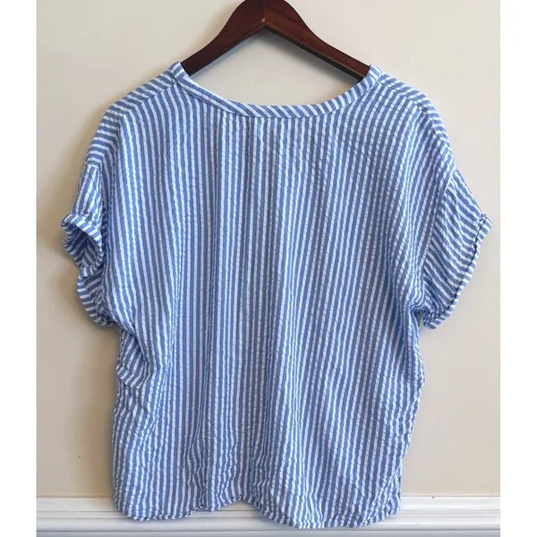 Draper James Women's Seersucker Short Sleeve Top Size‎ Medium - Image 3