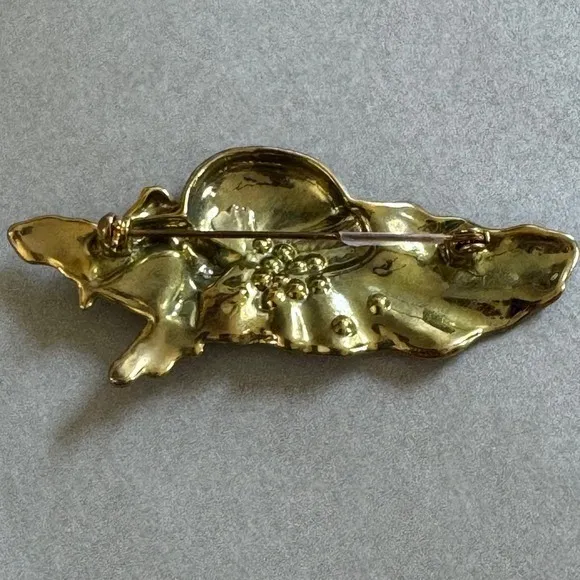Vintage Two-Tone Wide Brim Sun Hat Brooch with‎ Rhinestone Accents & Gold Bow - Image 4