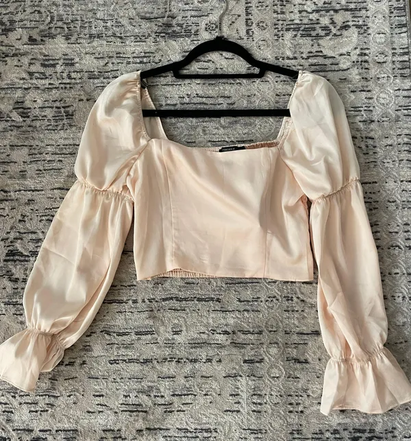 Forever 21 Puff Sleeve Crop Top - Image 3