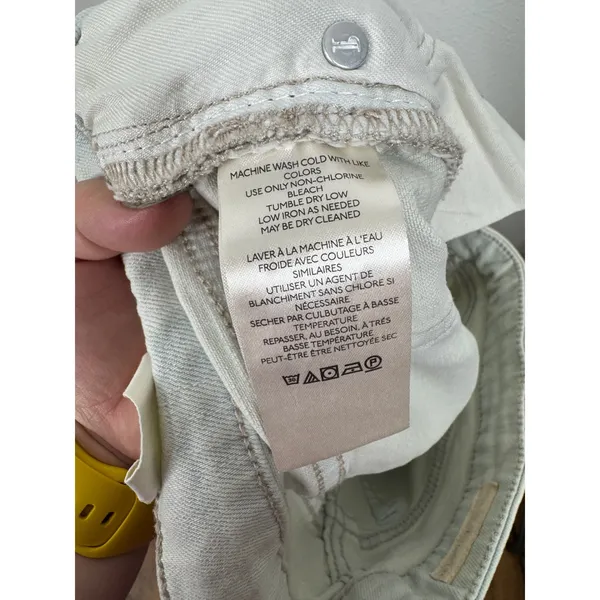 Pilcro NWT Light Wash Bootcut Jeans‎ Size 29 - Image 6