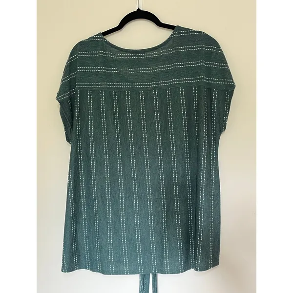 W5 Women’s 1X Green Striped Tie Front Top Short Sleeve Plus Size Boho Casual - Image 2