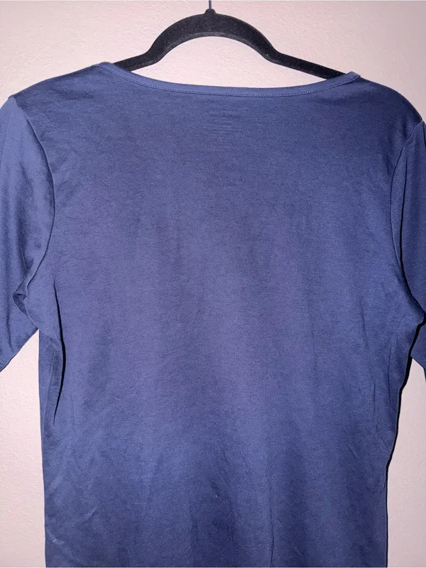 L.L. Bean Women's Navy Scoop Neck Short Sleeve Tee - Image 4