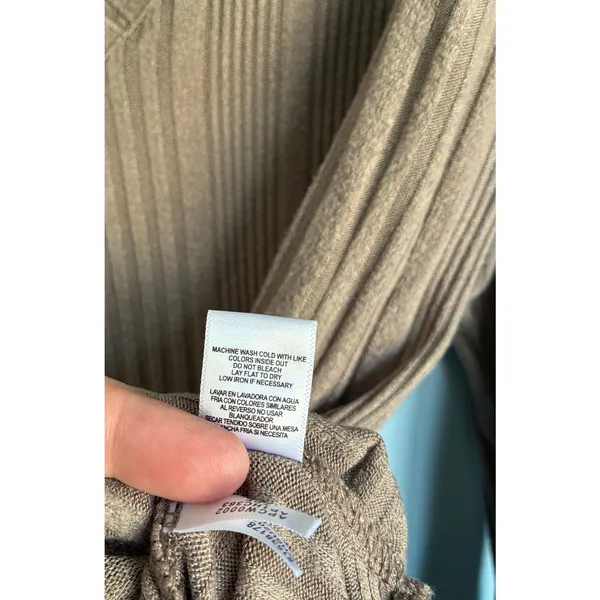Andrew Marc Lightweight Sweater Dark Tan Small - Image 6