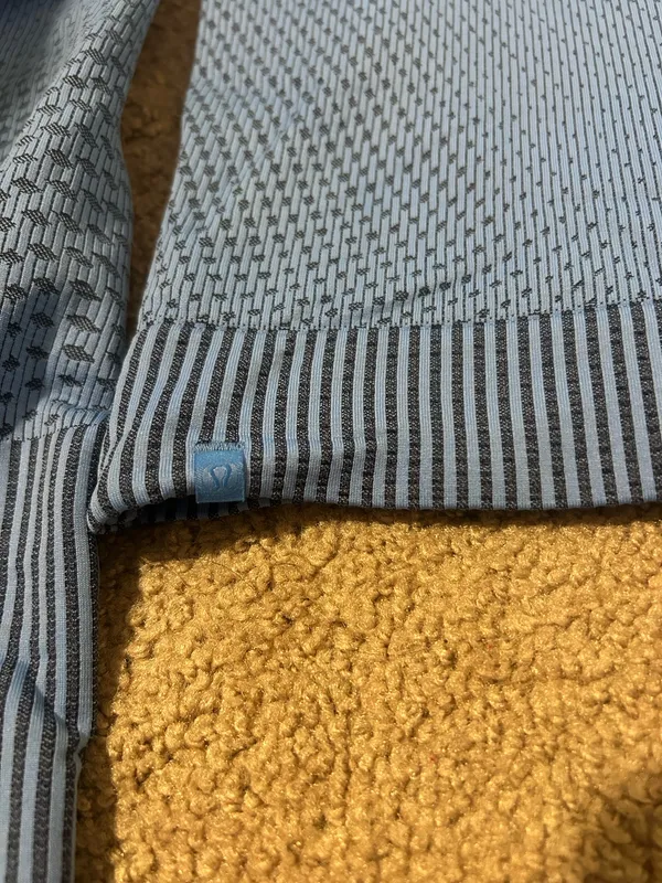 Lululemon Athletica Blue Patterned Half-Zip Top - Image 6