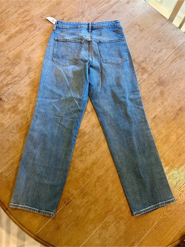NWT-Old Navy High-Rise O.G Loose, size 8 - Image 2
