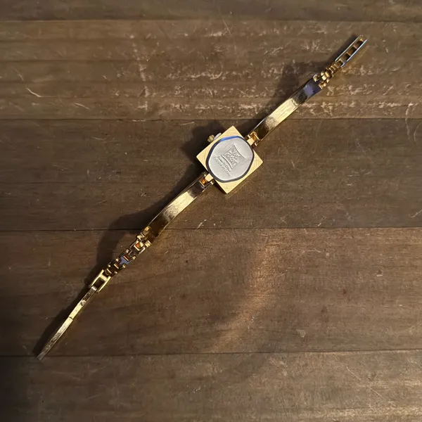 Vintage Yves Rocher gold tone crystal watch - Image 6