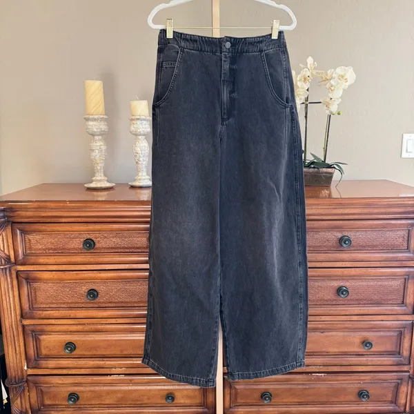 Pistola Lottie High Rise Relaxed Bowed Leg Jeans Zen Wash 26 NWT - Image 4