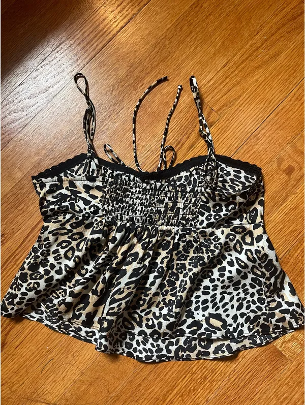 PacSun Cheetah Leopard Print Flowy Crop Tank Top - Image 2