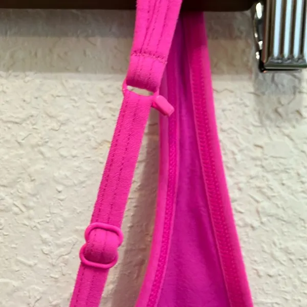 PINK Victoria's Secret Pink Racerback Adjustable Sports Bra Size Small - Image 4