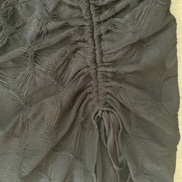 Silence + Noise‎ Asymmetrical Ruched Skirt Black Size L Urban Outfitters Texture - Image 3