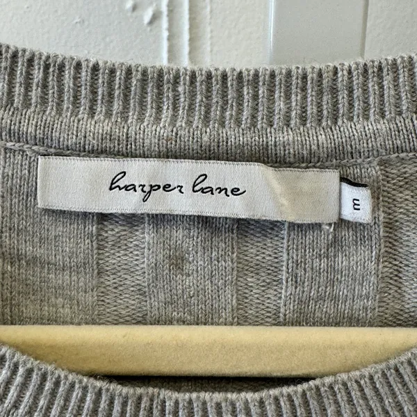 Harper Lane Heather Gray Fringed Textured Knit Crew Neck Sweater‎ Medium - Image 6