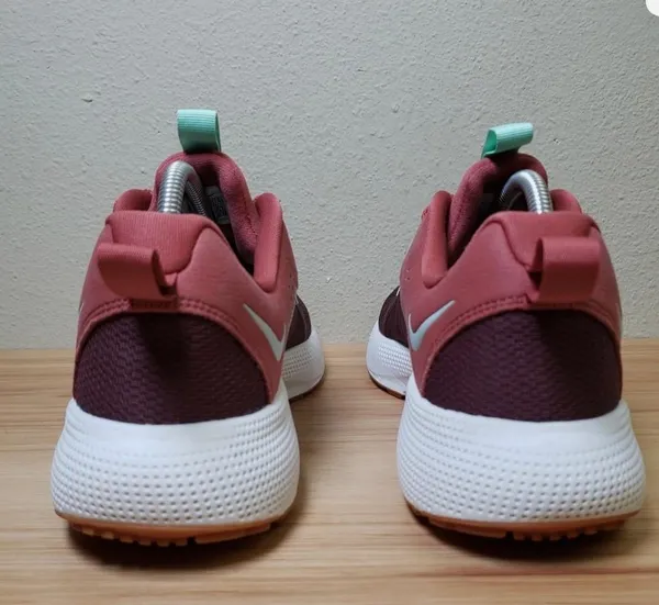 Nike women’s react escape run 2. Burgundy mint colour  - Image 6