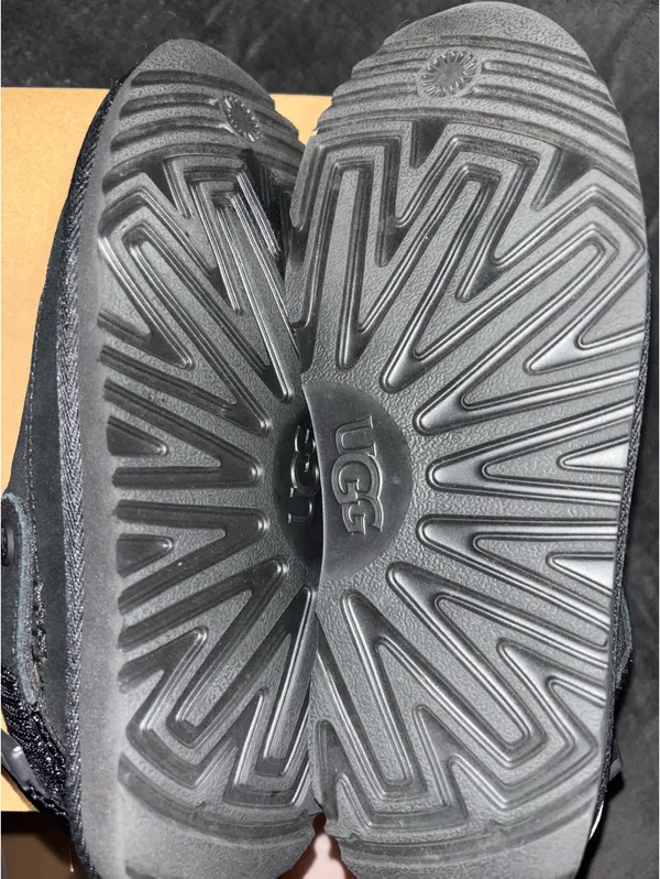 UGG Slippers - Image 3