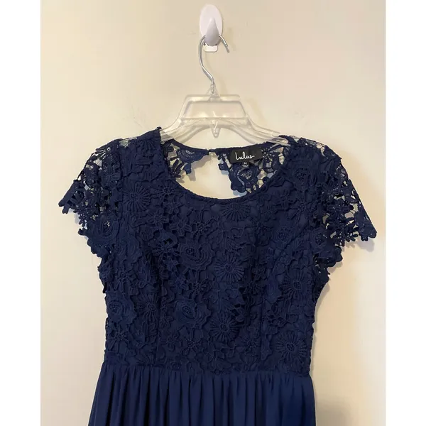 Lulu's Lace Open Back Maxi Dress Gown Navy Blue Size Medium - Image 3