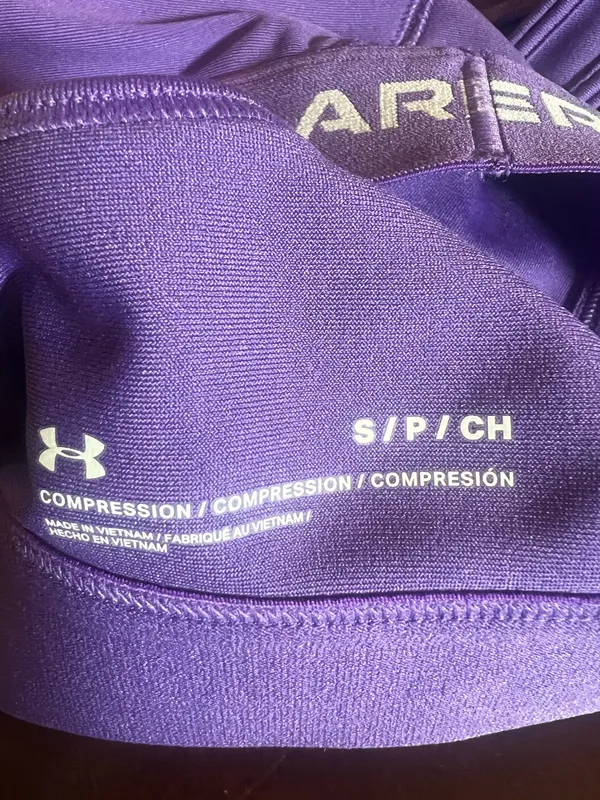 Under Armour sports bra - Image 3
