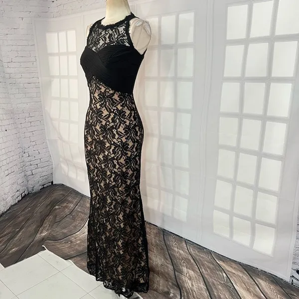 Juno dress collection sleeveless black lace nude lined evening gown size 2 - Image 3