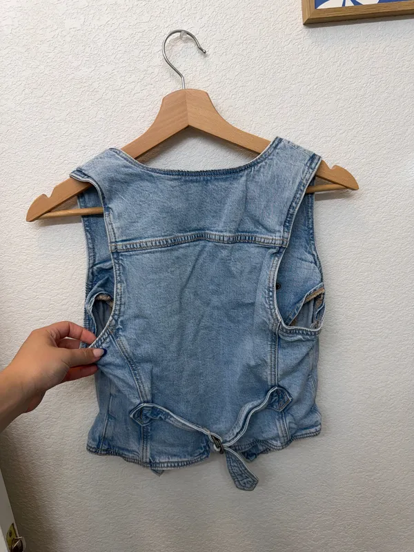 American Eagle Denim Vest - Image 4