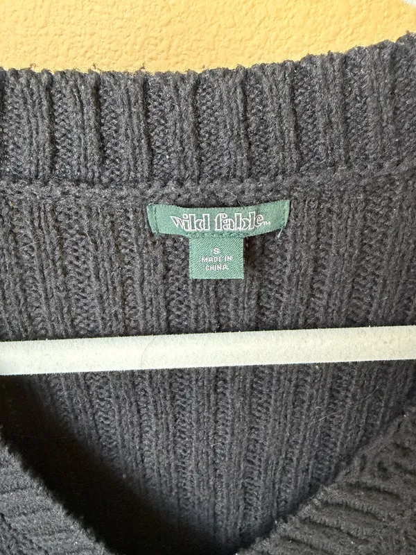 Wild Fable Black Cable Knit Sweater - Image 4
