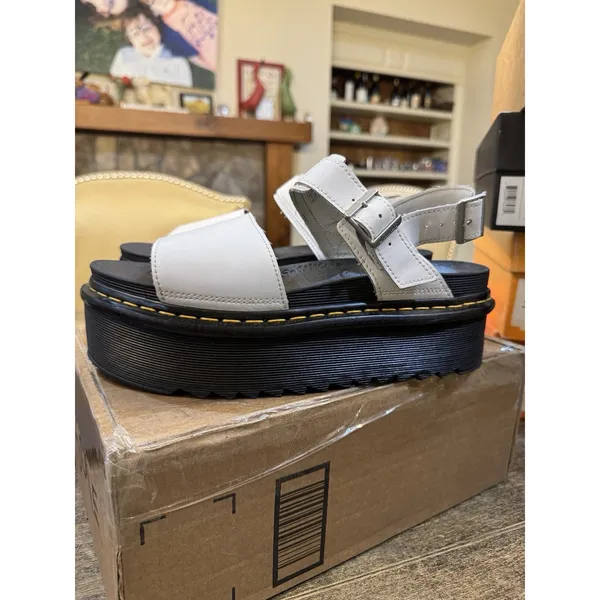Dr. Martens (Voss Quad) Leather Strap Platform Sandals White Women Size‎ 11 - Image 2