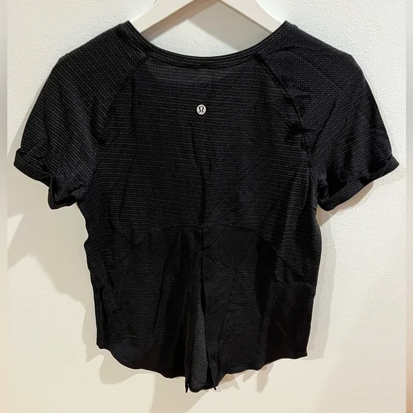 Lululemon TIED & TRUE TEE! - Image 3
