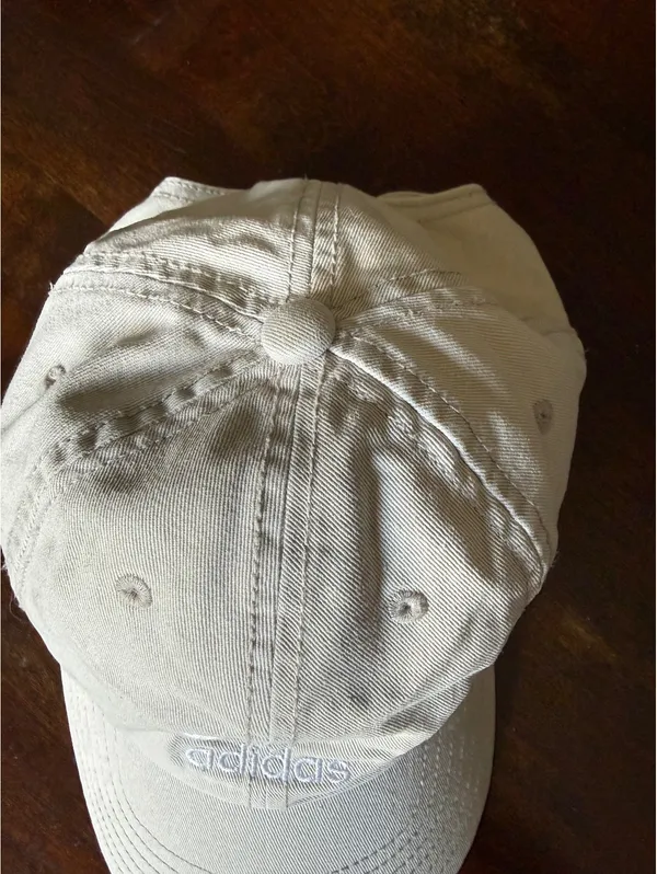 NWOT’s Adidas Classic Beige Cotton Baseball Cap with Logo - Image 2